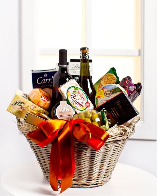 Luxurious Gourmet Gift Basket