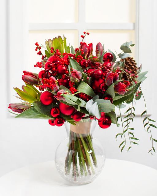 Shining Red Christmas Bouquet