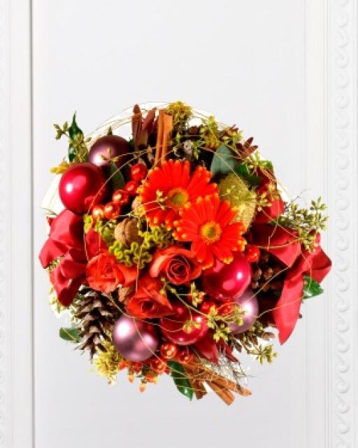 Traditional Christmas Bouquet